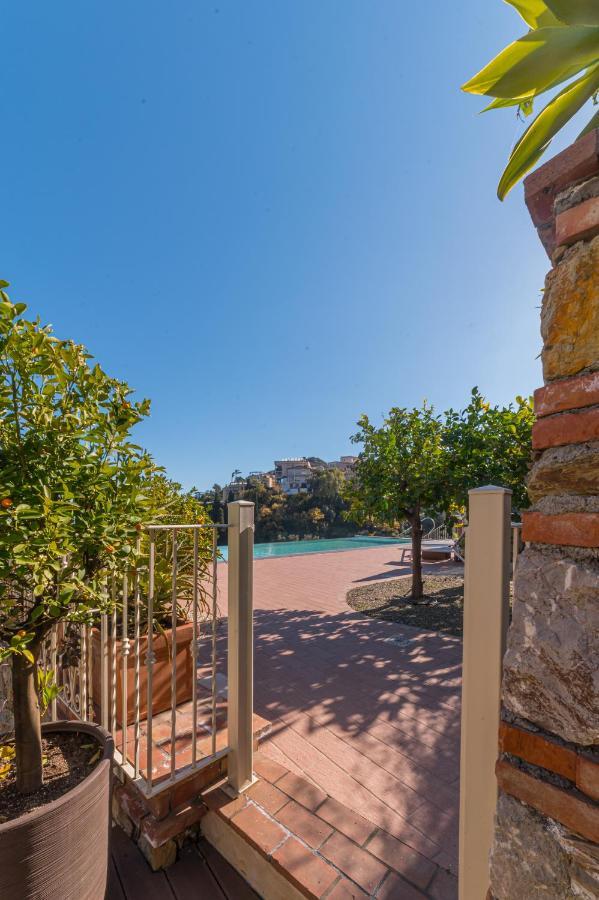Villa Taormina Skyline Exterior foto